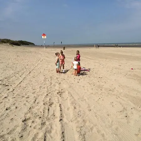 Gezellig Appartement Aan Oostduinkerkse Strand Oostduinkerke Exterior photo